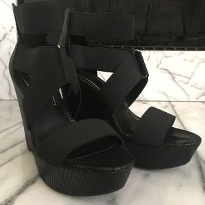 Jessica Simpson snakeskin print wedges